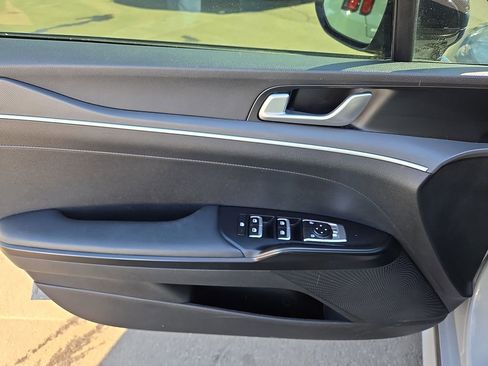 Used 2023 Kia K5 GT-Line image 13