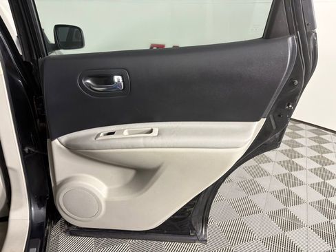 Used 2008 Nissan Rogue SL w/ Premium Pkg FWD image 41
