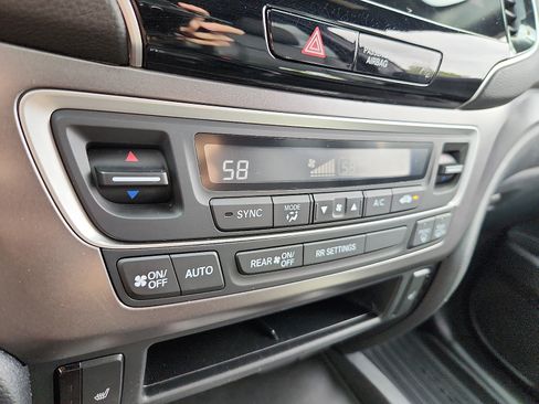 Used 2021 Honda Passport EX-L image 17