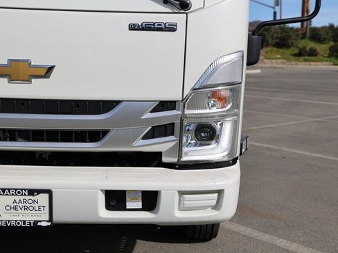New 2024 Chevrolet Low Cab Forward RWD image 5