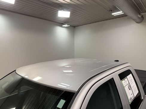Used 2017 RAM 1500 Express RWD image 45
