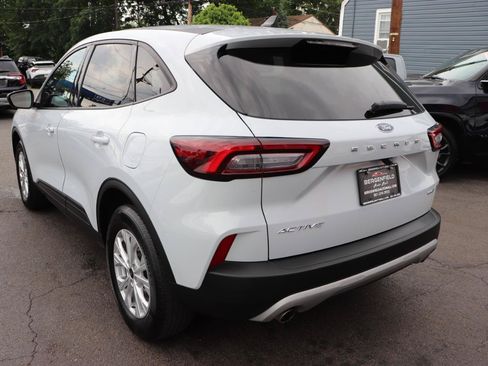 Used 2025 Ford Escape Active AWD/4WD image 3