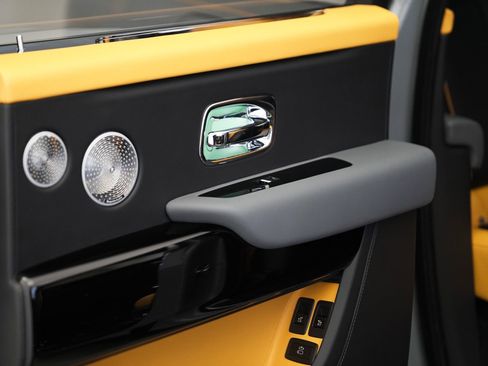 New 2026 Rolls-Royce Cullinan image 32