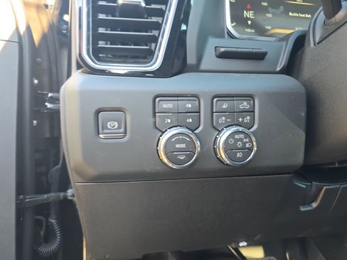 New 2026 GMC Sierra 3500 Denali w/ Technology Package image 21