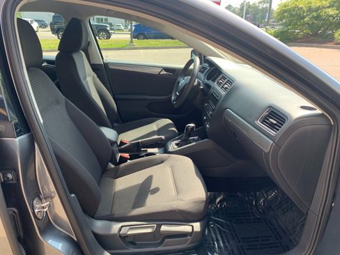 Used 2015 Volkswagen Jetta SE FWD image 31