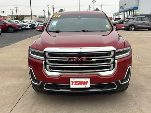 Used 2023 GMC Acadia SLE w/ Driver Convenience Package image 4