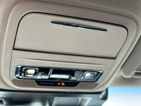 Used 2023 Lincoln Corsair FWD image 24