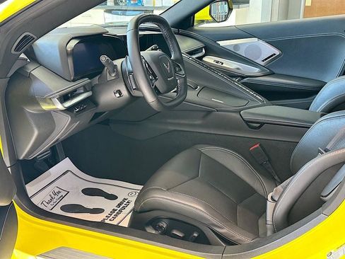 Used 2021 Chevrolet Corvette Stingray Preferred Conv w/ Battery Protection Package RWD image 12
