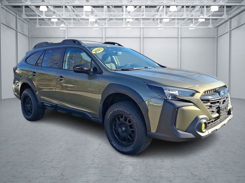 Used 2023 Subaru Outback Onyx Edition image 7