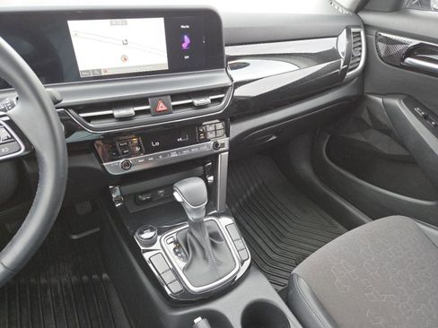 Used 2024 Kia Seltos S image 31