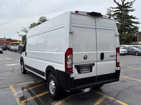 Used 2025 RAM ProMaster 2500 w/ Convenience Group FWD image 6