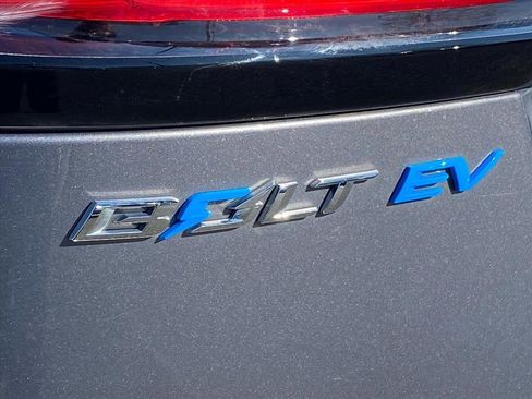 Used 2023 Chevrolet Bolt LT image 5