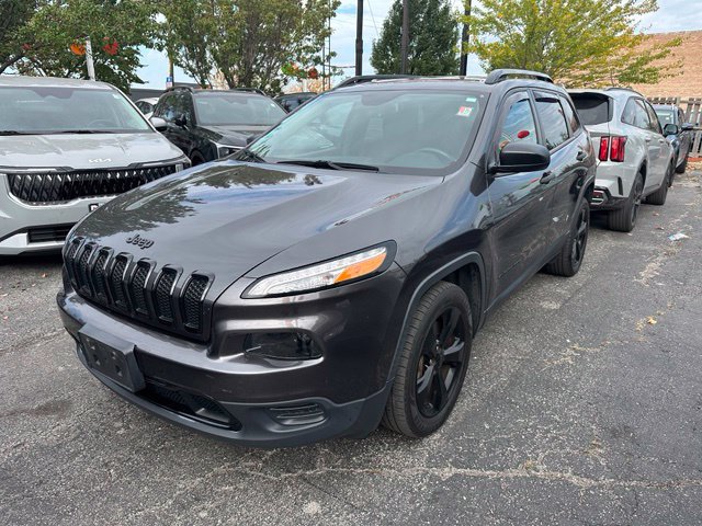 Used 2017 Jeep Cherokee Sport FWD image 1