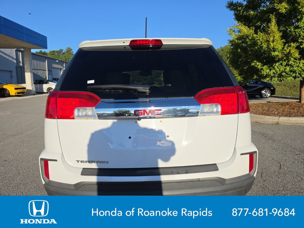 Used 2017 GMC Terrain SLE AWD/4WD image 4