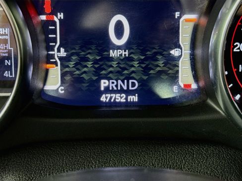 Used 2021 Jeep Wrangler Unlimited Rubicon AWD/4WD image 13