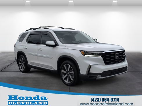 Certified 2024 Honda Pilot Elite image 1