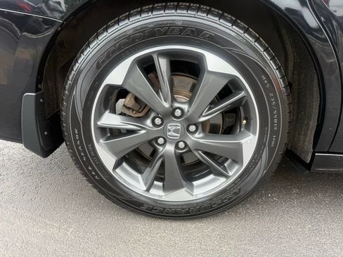 Used 2024 Honda Odyssey Elite image 46