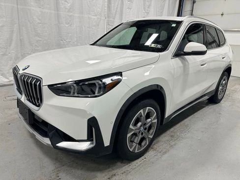 Used 2025 BMW X1 xDrive28i image 3