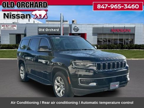 Used 2022 Jeep Wagoneer Series I w/ Premium Group I AWD/4WD image 5