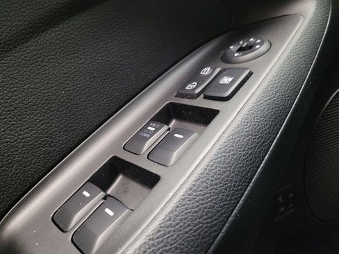 Used 2016 Kia Forte LX FWD image 27