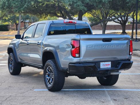 Used 2023 Chevrolet Colorado ZR2 w/ ZR2 Convenience Package III AWD/4WD image 4