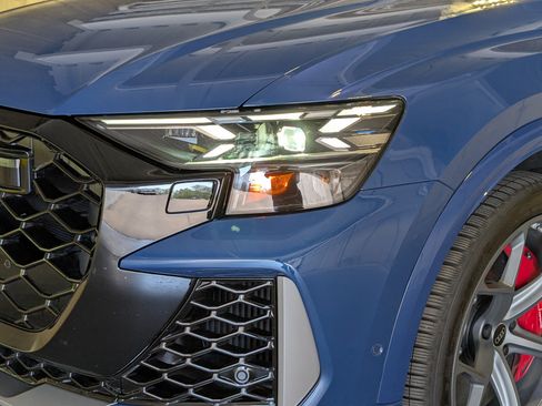 Used 2025 Audi RS Q8 performance AWD/4WD image 14