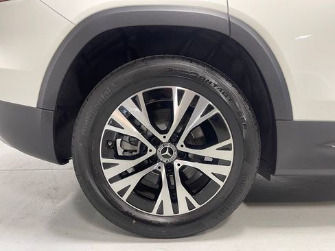 Used 2026 Mercedes-Benz GLB 250 4MATIC image 15