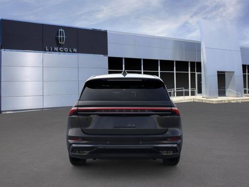 New 2026 Lincoln Nautilus Premier w/ Jet Appearance Package image 5