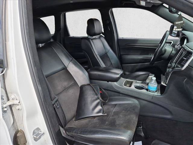 Used 2018 Jeep Grand Cherokee Altitude AWD/4WD image 13