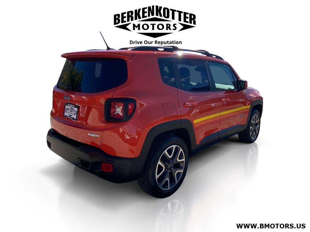 Used 2016 Jeep Renegade Latitude w/ Popular Equipment Group AWD/4WD image 3