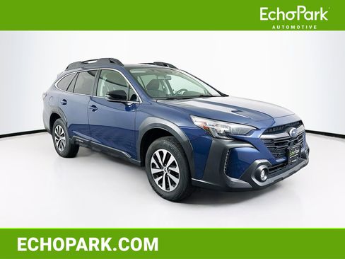 Used 2025 Subaru Outback Premium image 1