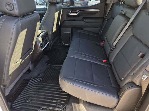 Used 2025 Chevrolet Silverado 1500 LTZ w/ Technology Package image 31