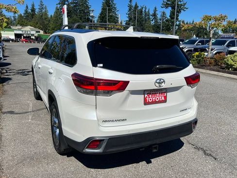 Used 2018 Toyota Highlander Limited Platinum AWD/4WD image 9