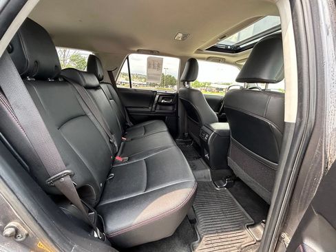 Used 2021 Toyota 4Runner Venture w/ Moonroof Package AWD/4WD image 31
