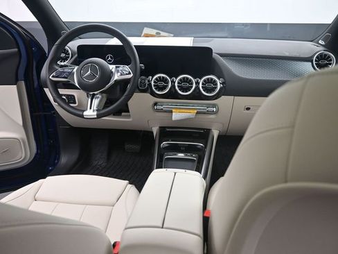 Used 2025 Mercedes-Benz GLA 250 image 27