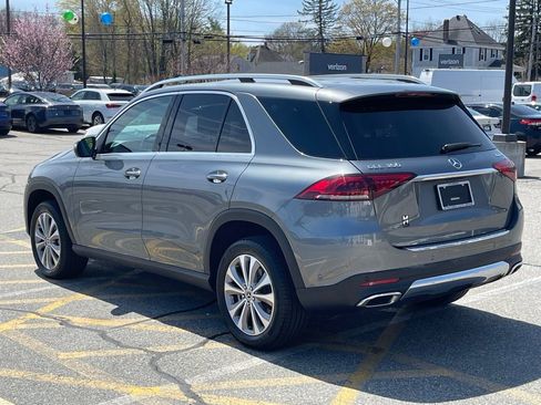 Used 2022 Mercedes-Benz GLE 350 4MATIC w/ Premium Package image 3