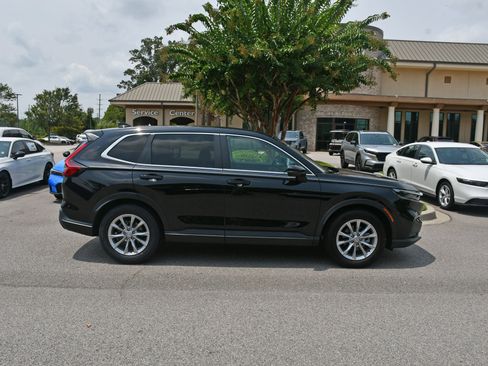Certified 2025 Honda CR-V EX image 5