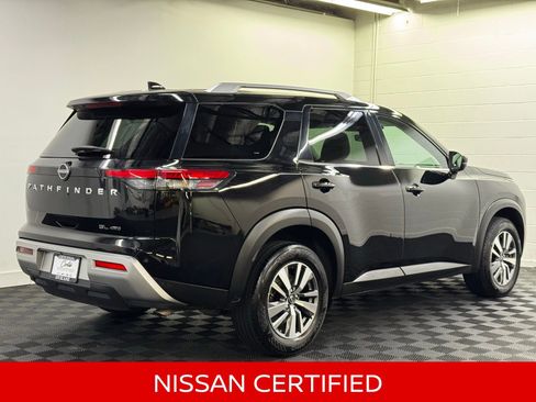 Certified 2025 Nissan Pathfinder SL AWD/4WD image 2