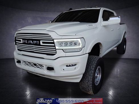 Used 2022 RAM 2500 Laramie AWD/4WD image 1