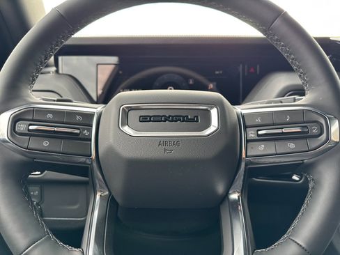 New 2026 GMC Yukon Denali w/ Sun & Power Step Package AWD/4WD image 25