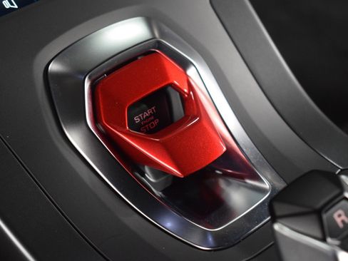 Used 2023 Lamborghini Huracan EVO image 33