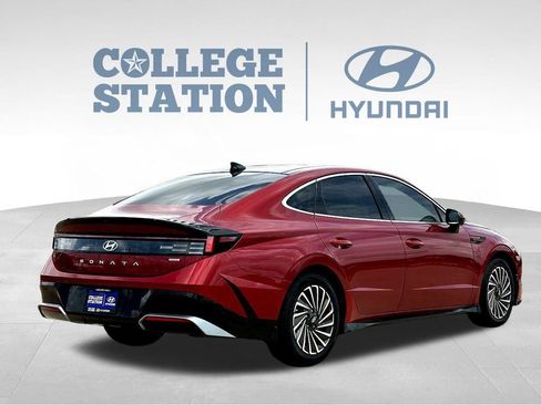 Used 2025 Hyundai Sonata Limited FWD image 10