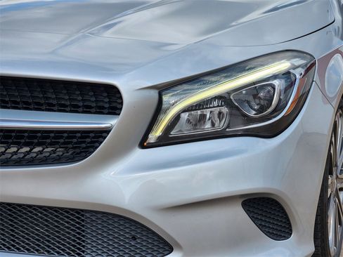 Used 2018 Mercedes-Benz CLA 250 image 9