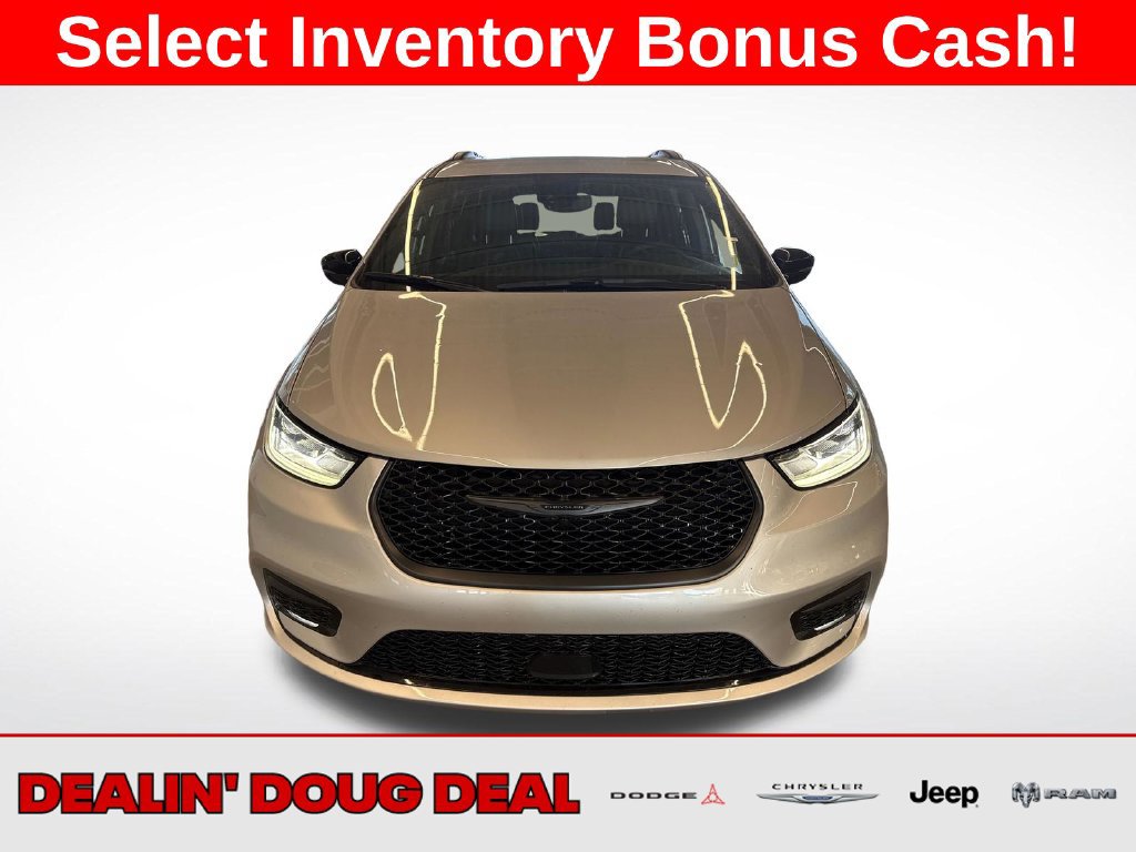 New 2026 Chrysler Pacifica Select w/ S Appearance Package AWD/4WD image 6