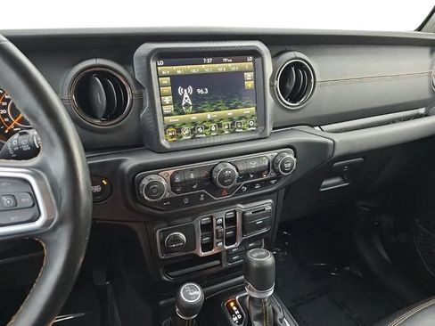 Used 2021 Jeep Wrangler Unlimited Sahara AWD/4WD image 23