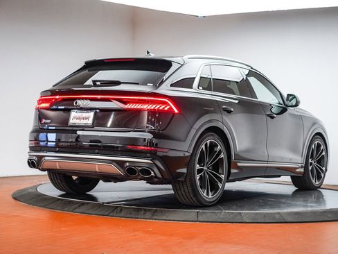 Used 2021 Audi SQ8 Prestige w/ Prestige Package image 5