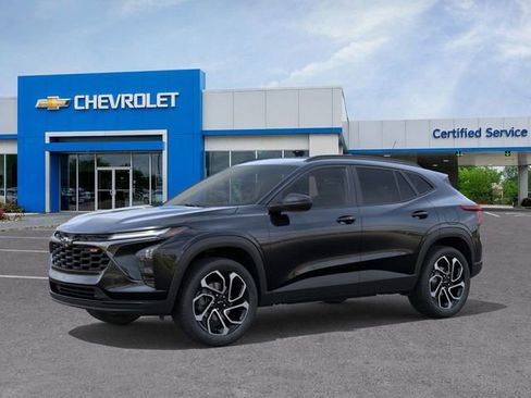 New 2026 Chevrolet Trax RS w/ Sunroof Package image 2