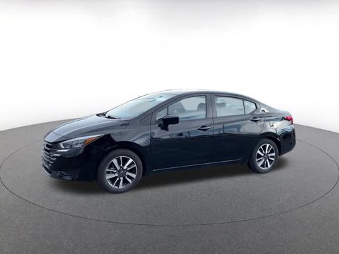 Used 2025 Nissan Versa SV image 8