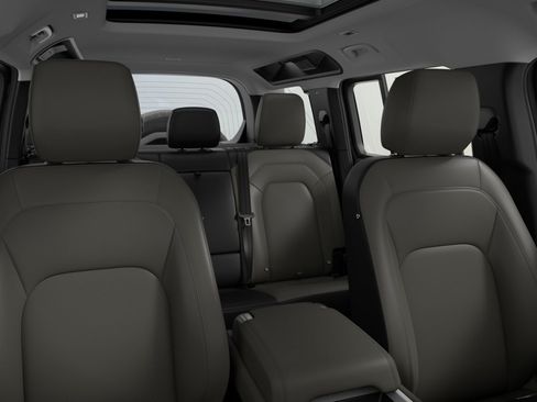 New 2026 Land Rover Defender 110 S AWD/4WD image 6