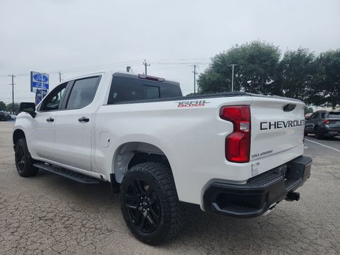 Used 2024 Chevrolet Silverado 1500 LT Trail Boss w/ Convenience Package II AWD/4WD image 5